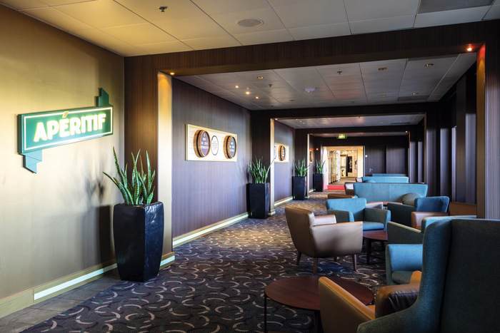 Marella Cruises Marella Explorer Aperitif ©Cezare White.jpg